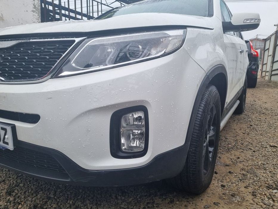 Bara fata Kia Sorento II Facelift 2012 - 2014 ALB (1176) model fara spalatoare far