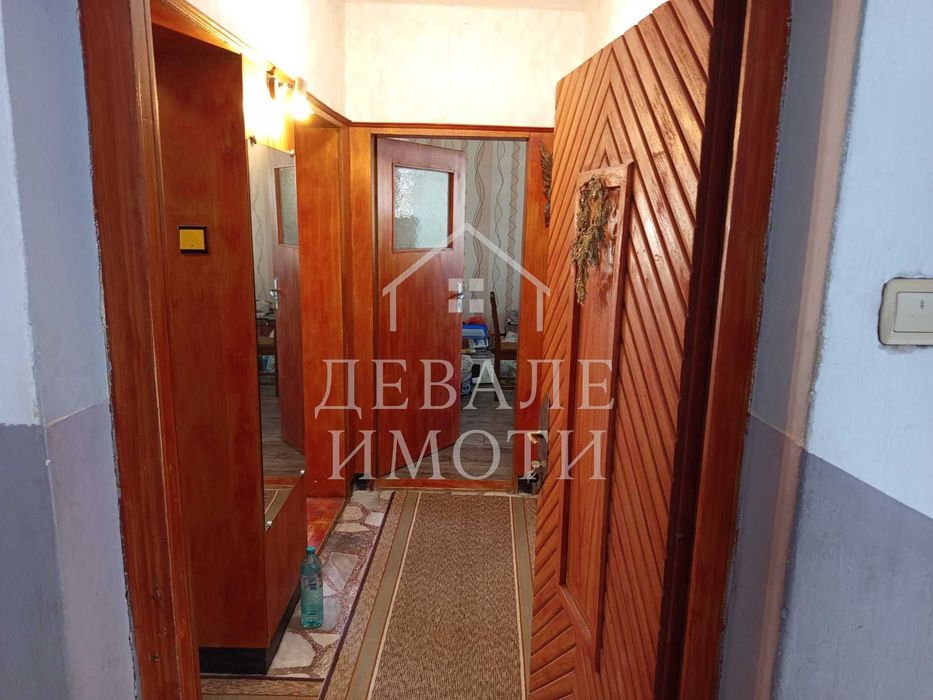 Продава се Етаж от къща в Русе, Дружба 2 - 108 кв.м за 591 €/кв.м - Снимка #2