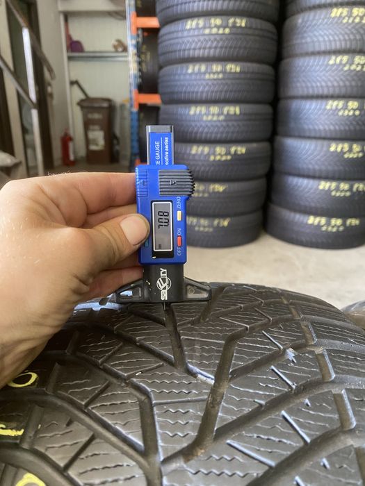 Anvelope iarna 235/45/18 Yokohama Blue Earth Winter 235 45 18 R18