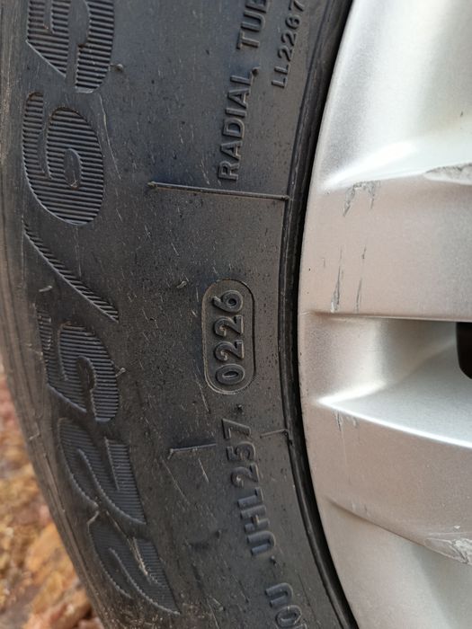 Продам шины 225/65/17