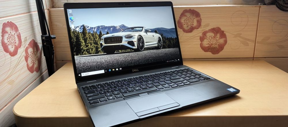Laptop Dell Latitude 5500__i5 8265U_16GB DDR4_SSD 256GB_15.6"IPS FULL HD_Tastatura Iluminata_Slot CARD/SIM__