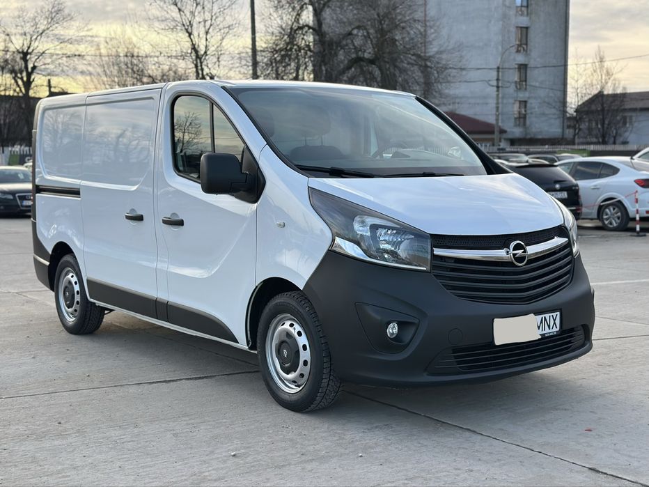 Opel vivaro 2017/tva deductibil/km:reali /unic proprietar