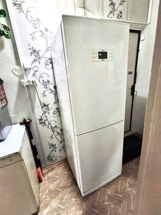 Холодильник LG двухкамерный