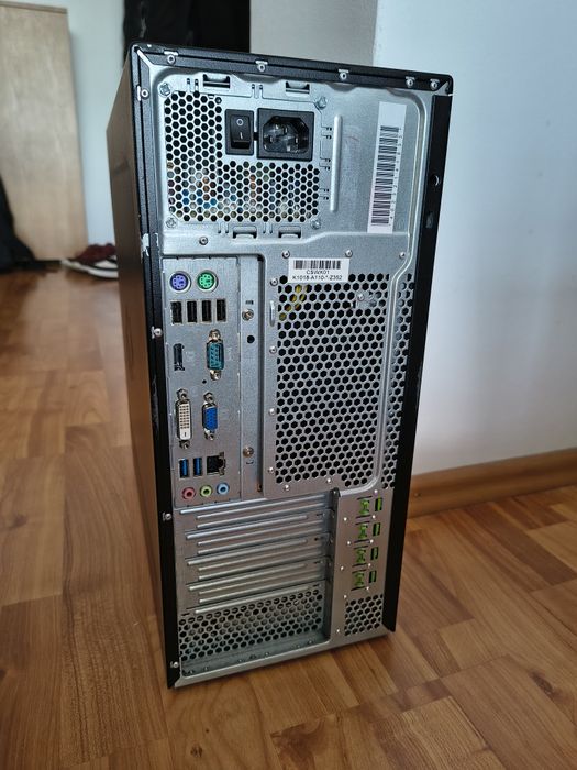 Vând PC intel i5 4460 3.2 ghz ,8gb RAM DDR3, ssd  256 gb
