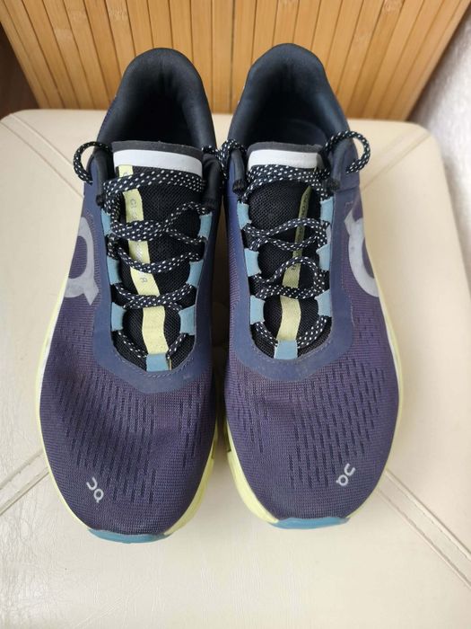 Adidas alergare ON Cloud Monster  41