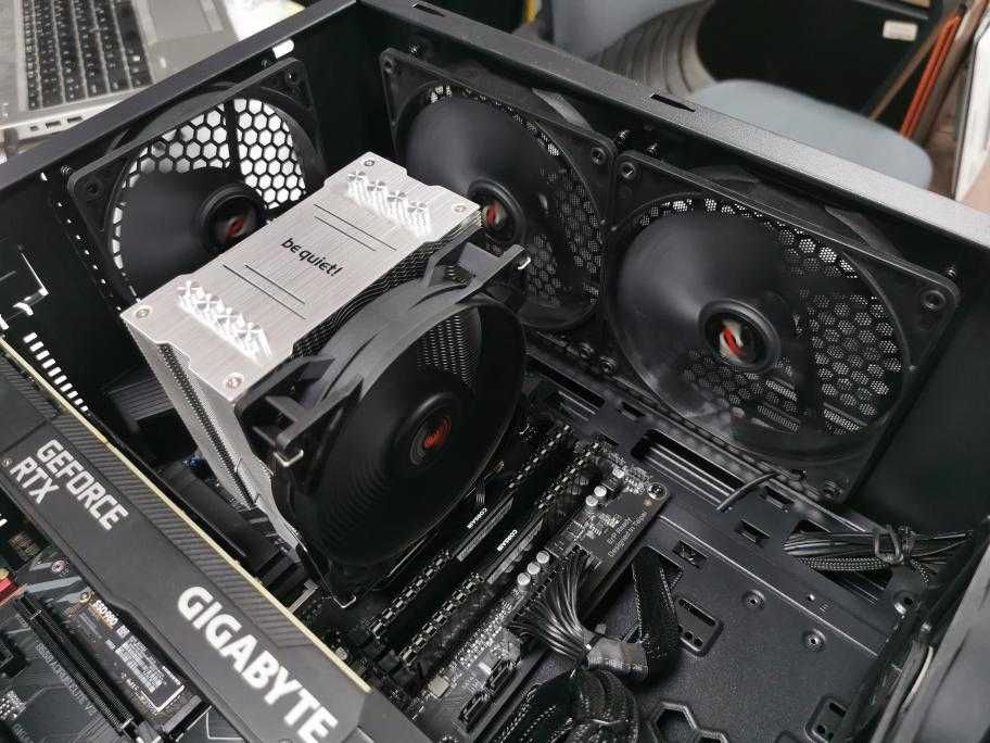 Gaming, Ryzen  5 5600X, 16G,512GB M.2 SSD, sursa 1200W,Win11h