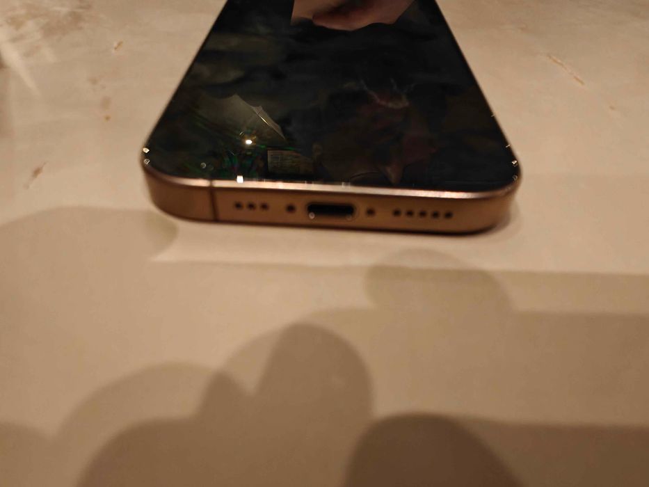 Iphone 16 pro 128 gb gold