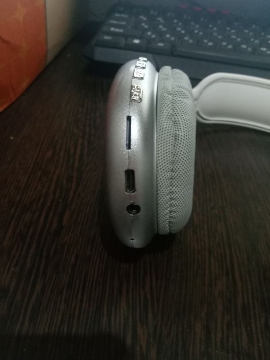 Наушники не ориг