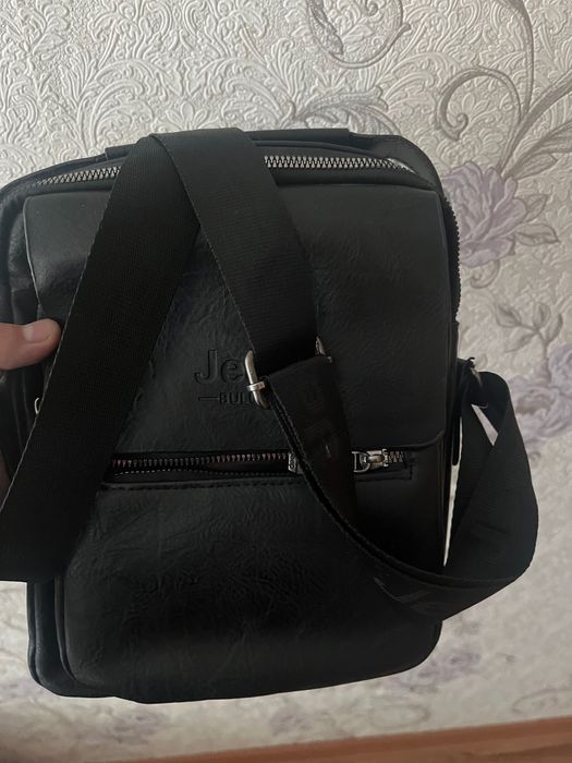 продам барсетку.