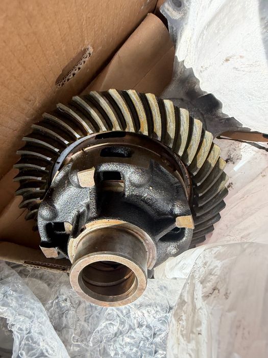 Преден диференциал за TOYOTA LAND CRUISER 100 4,2D