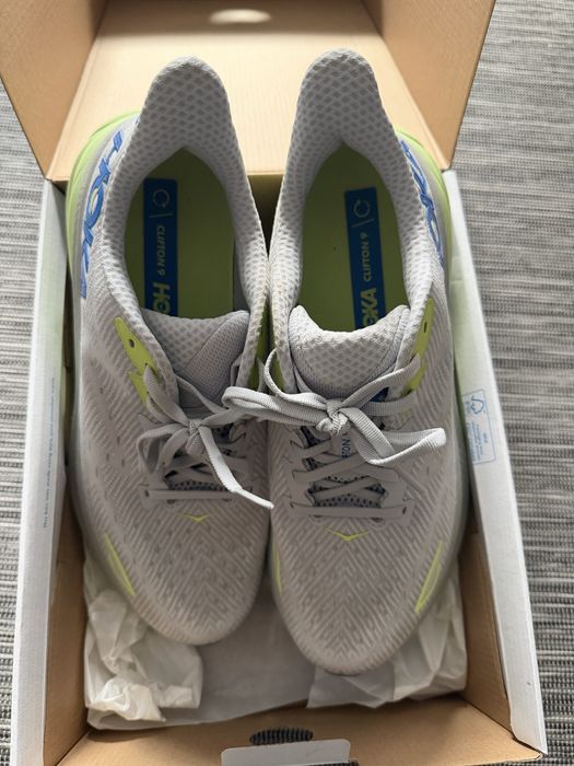 Adidași alergare Hoka Clifton 9 - Mărime 44 2/3 - Stare impecabila