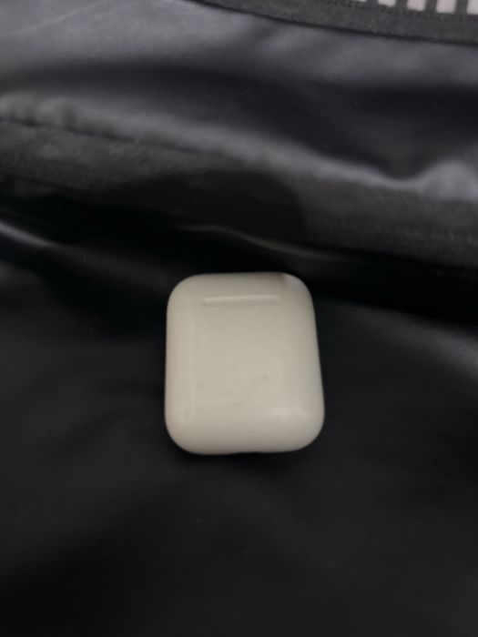 air pods 2 оригинал немножко торг есть