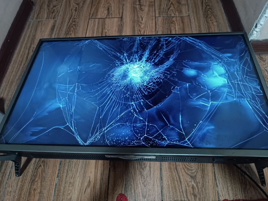 Samsung телевизор .на Запчасть!
