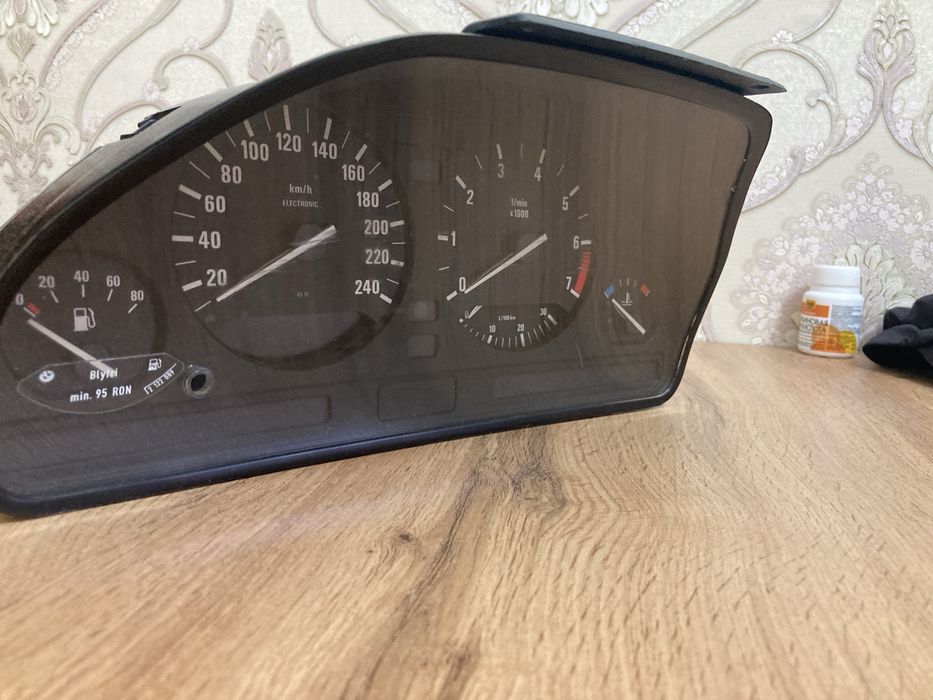 Шиток прибор Бмв Е34