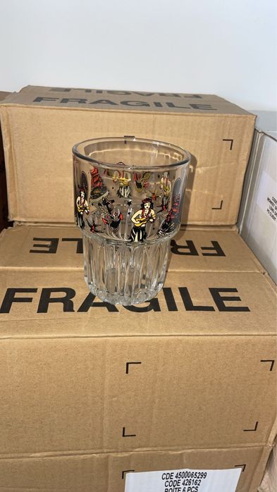 Pahare de vanzare 4€ bucata nu oferim transport