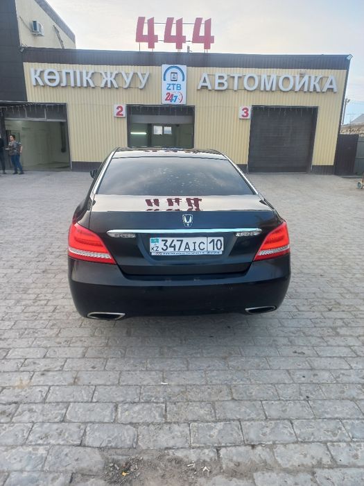 продам HYUNDAI EQUUS 2013 год