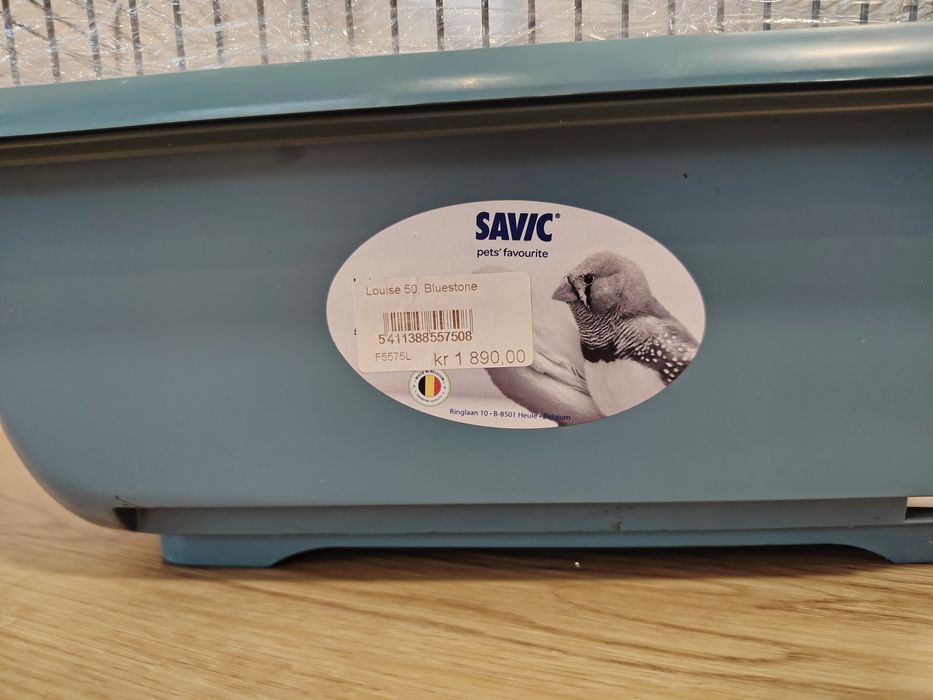 Клетка за птици с включени аксесоари