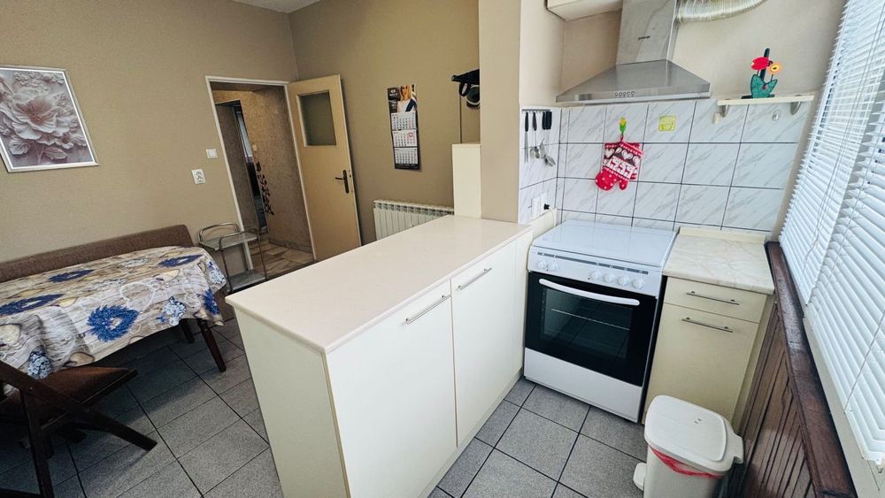 Дава се под наем Тристаен апартамент в София, Гео Милев - 90 кв.м за 548.25 € - Снимка #8