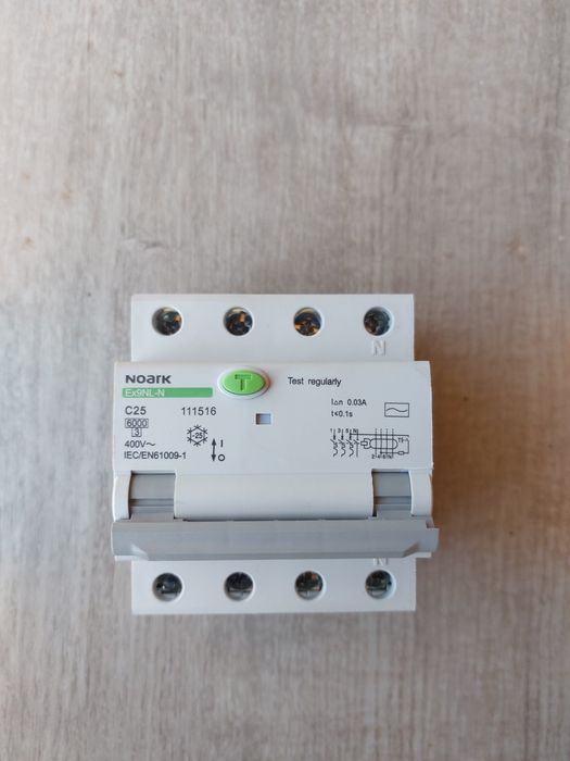 Siguranta diferentiala C25