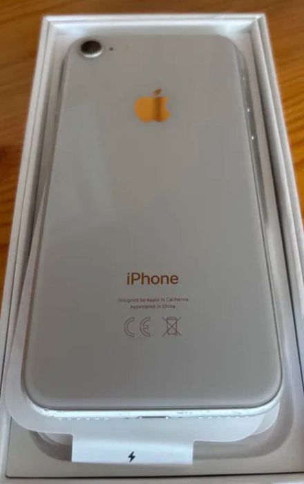 iPhone 8.