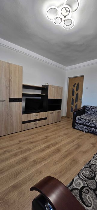 Inchiriez apartament 3 camere