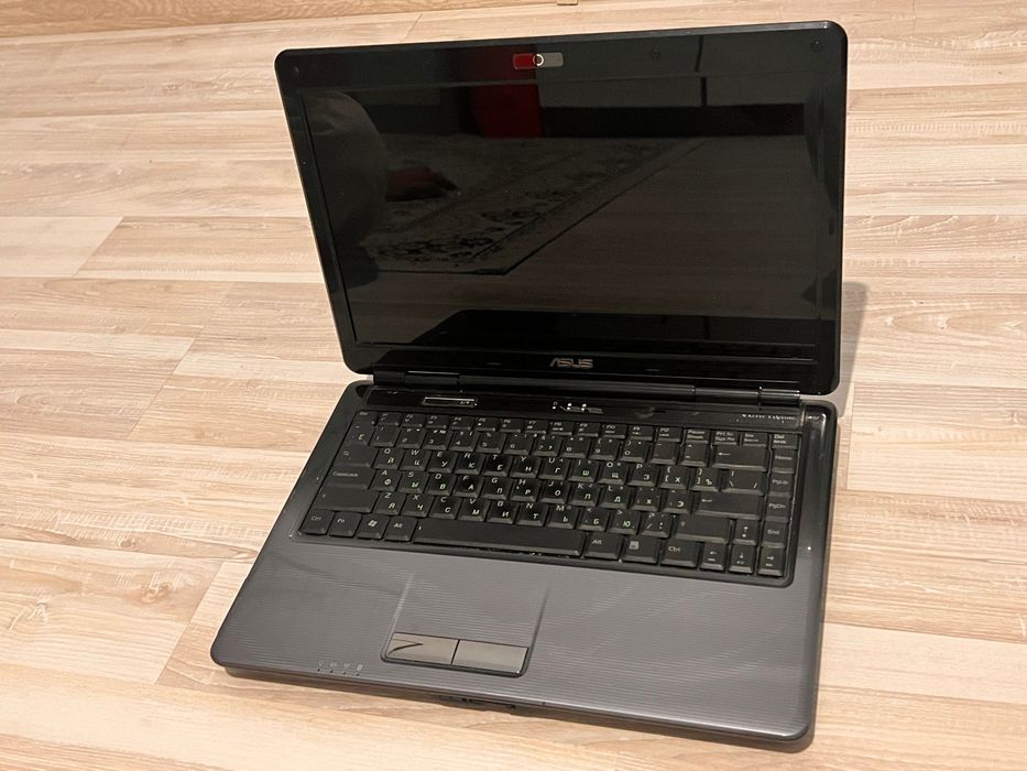 Ноутбук ASUS (без зарядки)