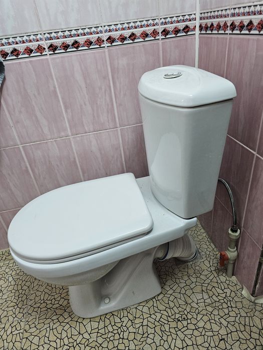 Унитаз в отличном состоянии
