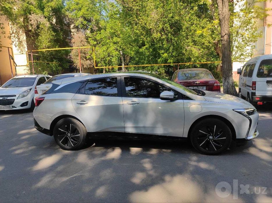 BUICK VELITE 6 идеал холатда сотиладиади