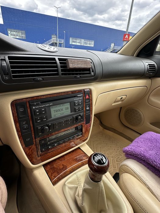 VOLKSWAGEN Passat 2003 — imagine 4