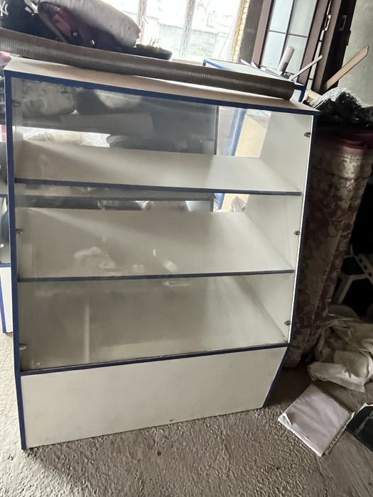 Продается витрина