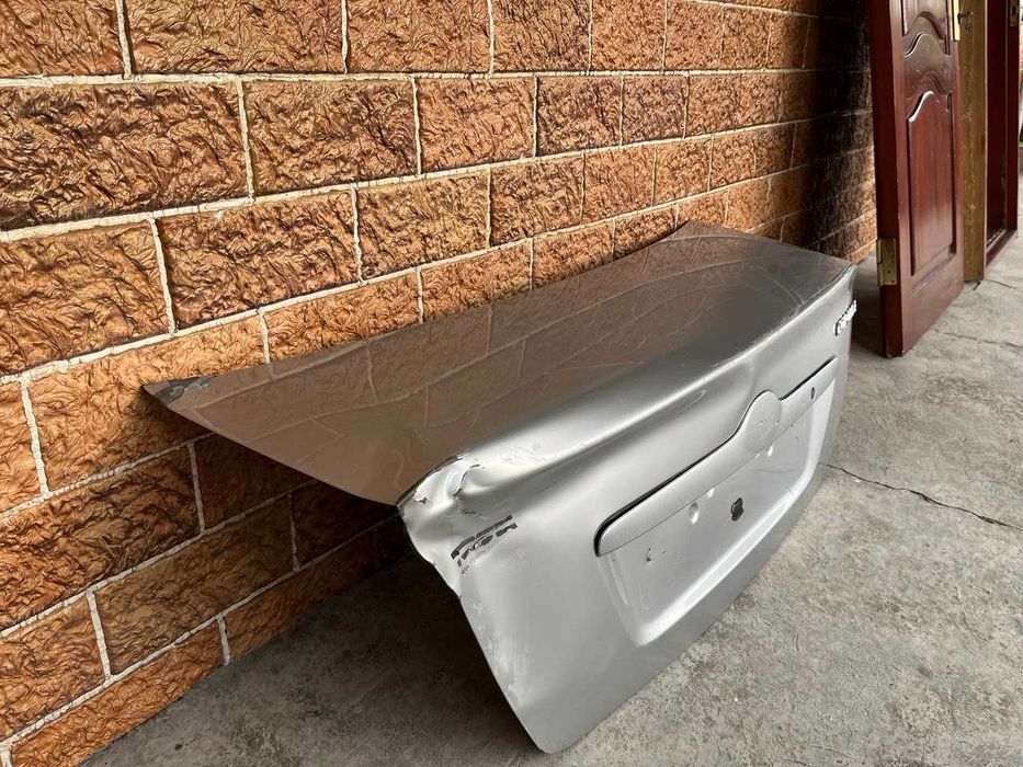 Багажник от Toyota Corolla