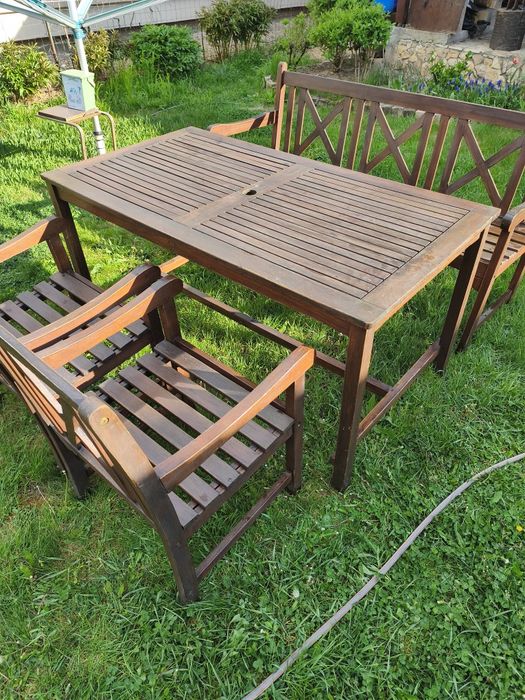 Set mobila terasa din lemn(masa terasa,2 scaune ,o banca)