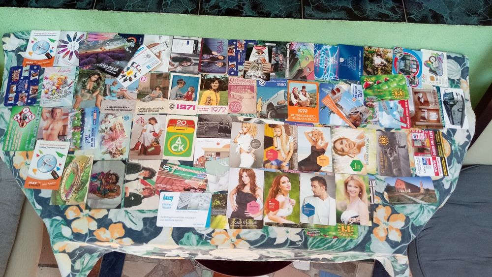 Колекция от стари календарчета,80бр-40лв.