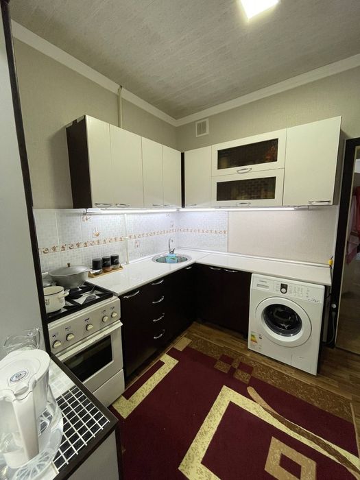 Продается 3/2/4г.Чирчик 9й микр. Первая линия. Удобная локация.