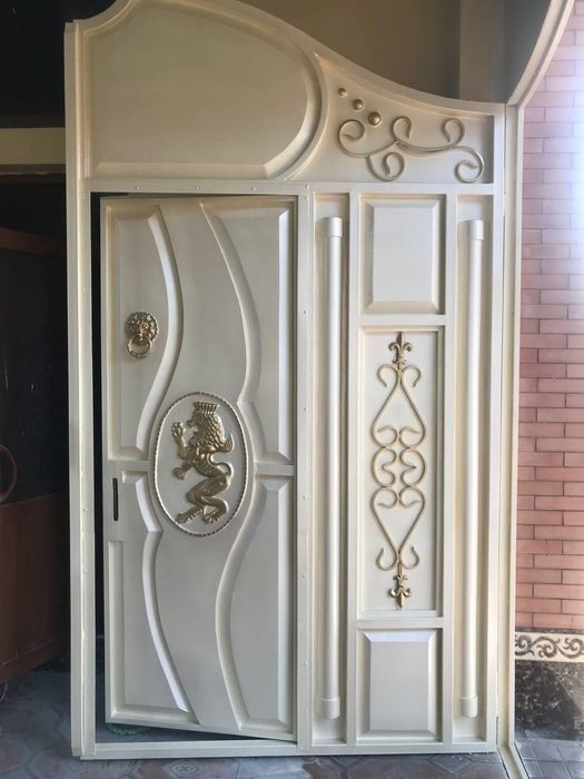 Darvoza Tom akfa ranglaymiz