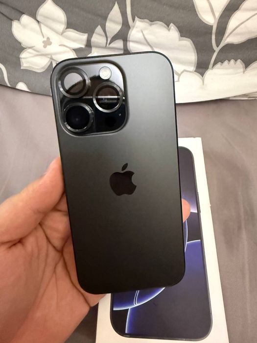 Айфон 16 про 128 идаллл