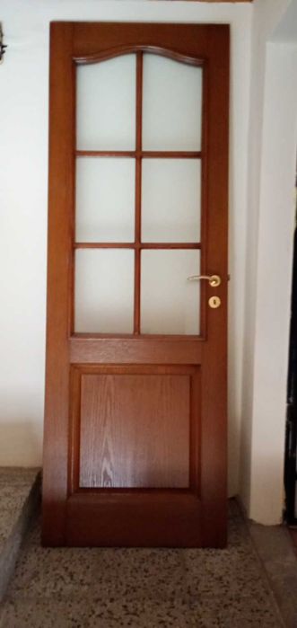 Интериорни врати