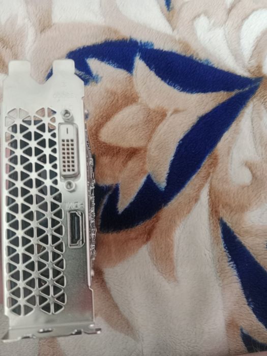 Продам видеокарту NVIDIA GeForce GTX 1650