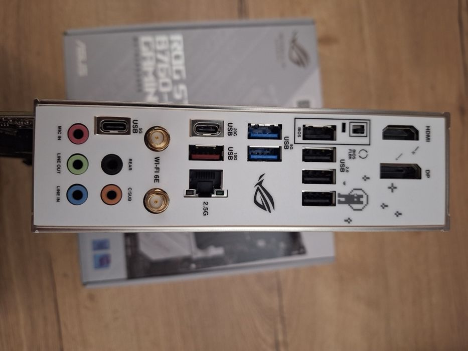 Asus ROG STRIX B760-G Gaming WIFI D5