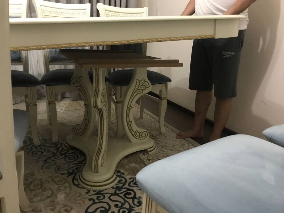 Stol stul 10 kishili/ стол и стулья на 10 персон