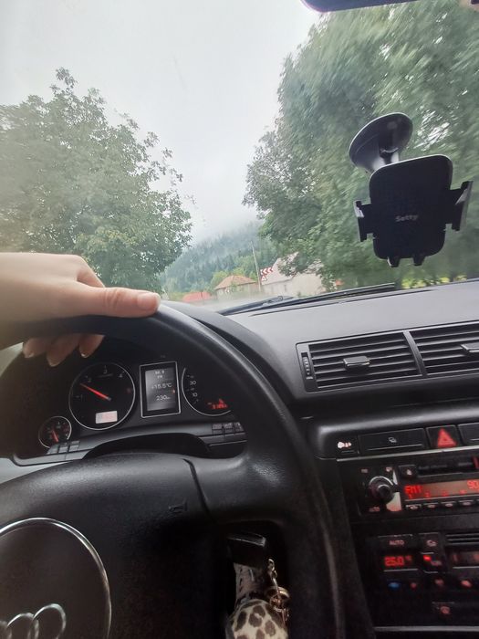 AUDI A4 Avant 2002 — imagine 4