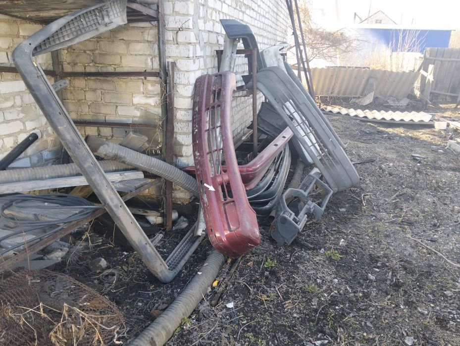 Продам бампера разные