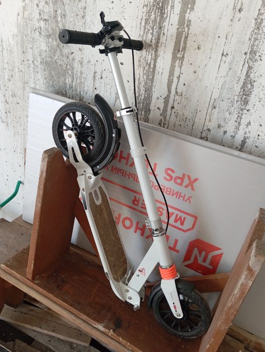 Новый самокат, не использовалась