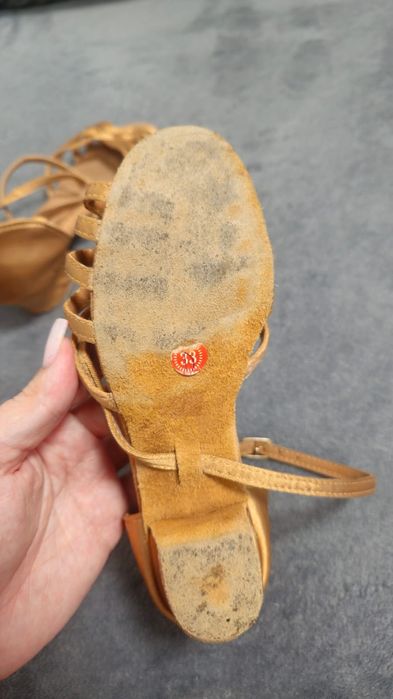 Обувь для танцев