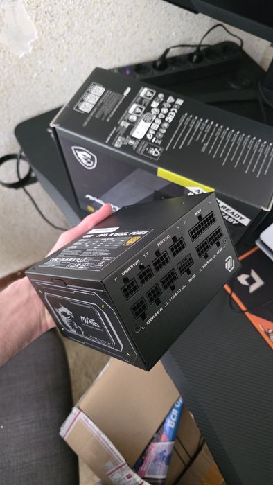 Блок питания msi 750w