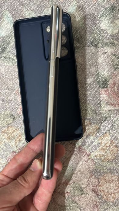 Срочно  Samsung Galaxy S21 Ultra
