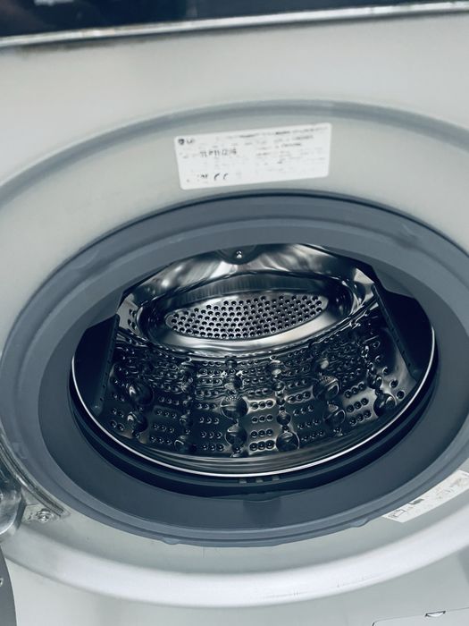 Продам стиральную машинку LG