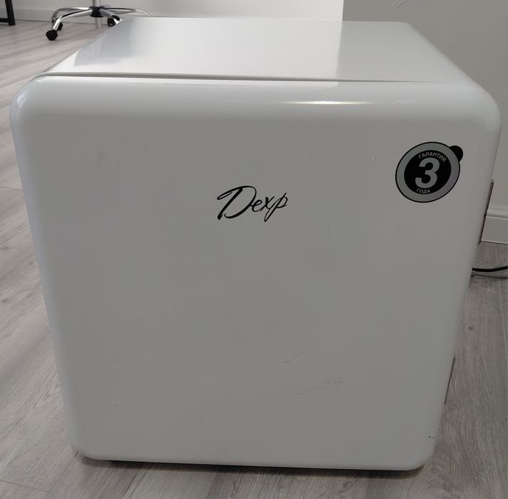 Продам холодильник офисный