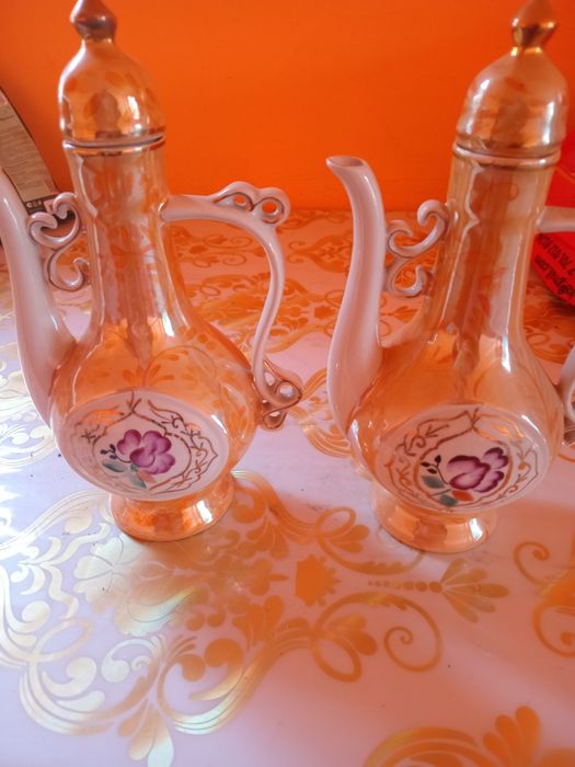 Чайники две штк 05.л