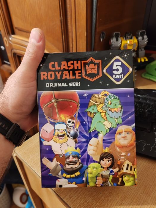 Cartonase Clash Royale seria 3 Gold seria 4 5